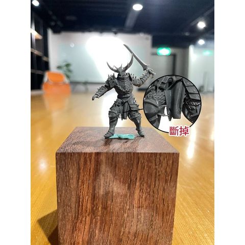 tw-11134207-7r992-lrxwg4sz14nm2d