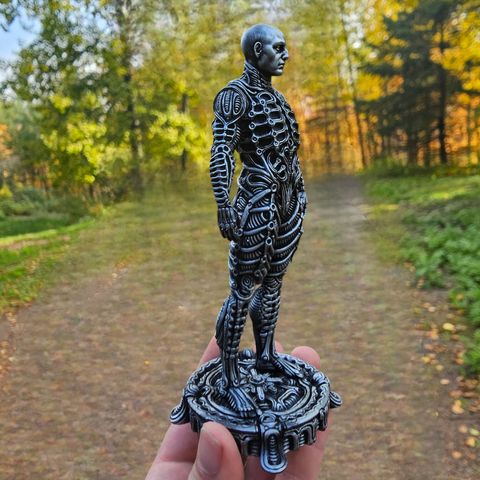 tw-11134207-7ras9-m6anf57sxifq8c