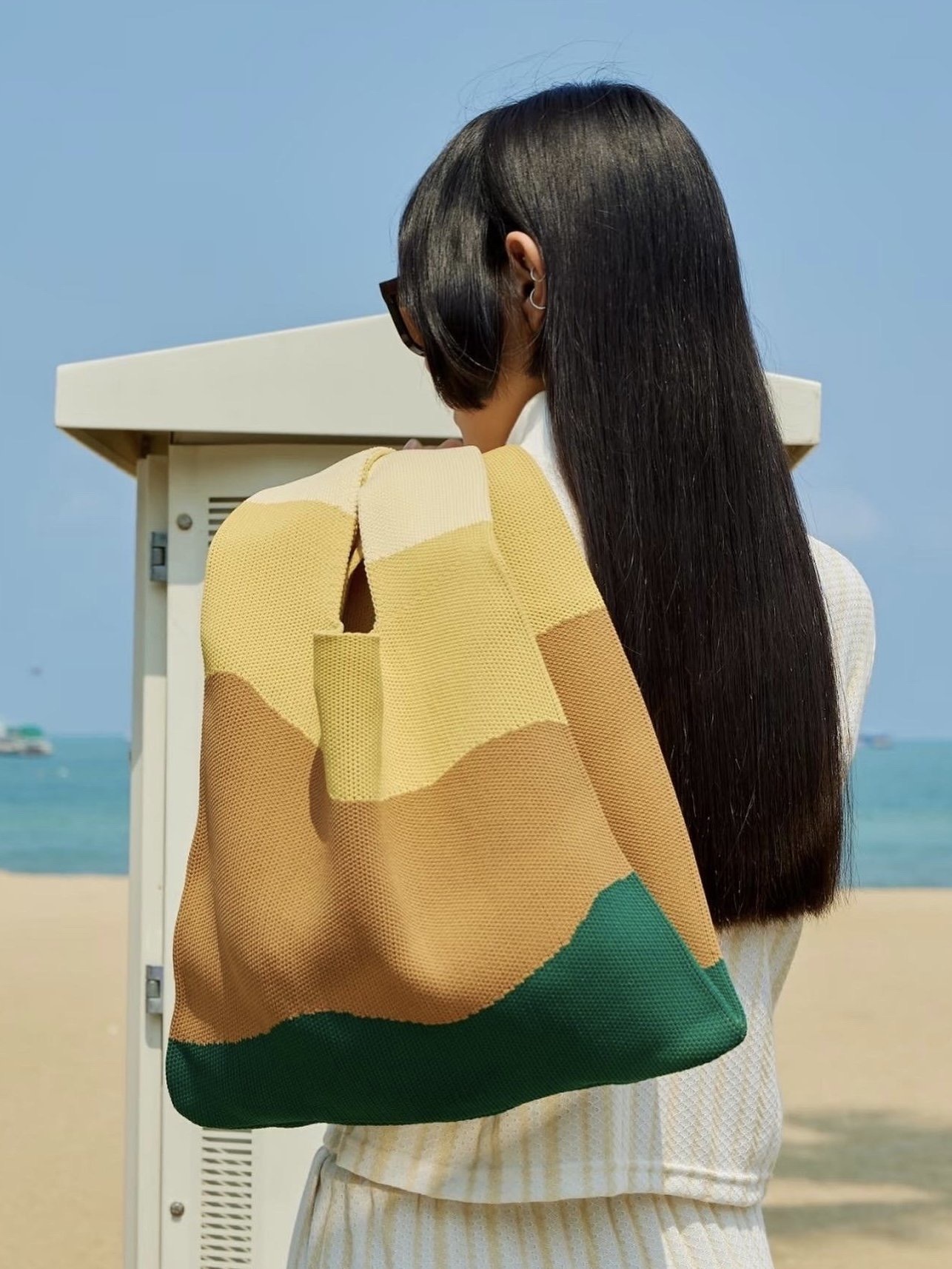 [New] BUFFOLLOW Holiday Tote: Green Gradients – THAIBRAND.CO