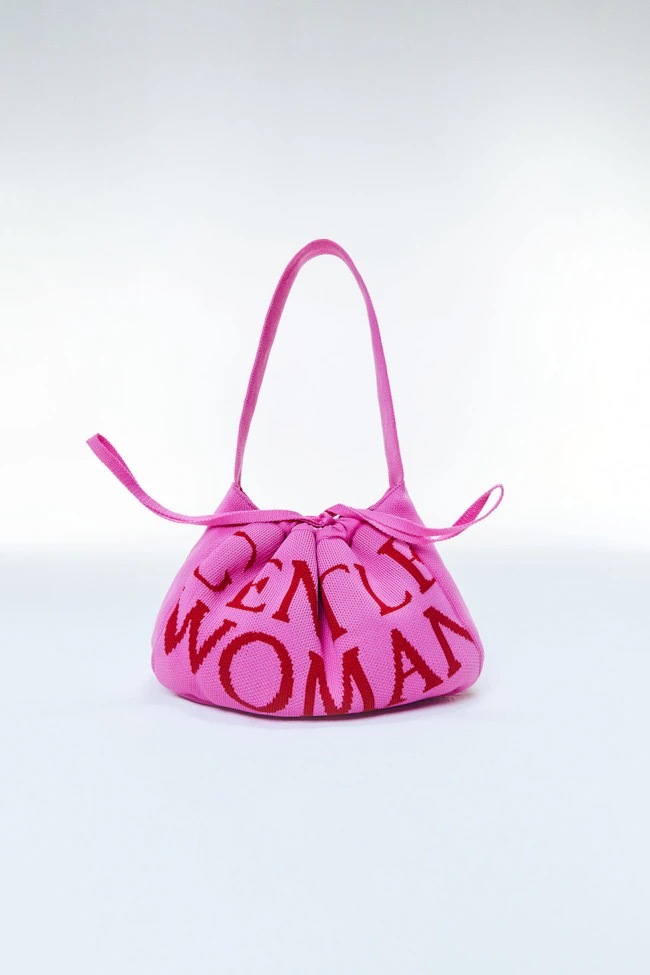 GENTLEWOMAN KNIT DUMPLING BAG : STRAWBERRY SUN KISS