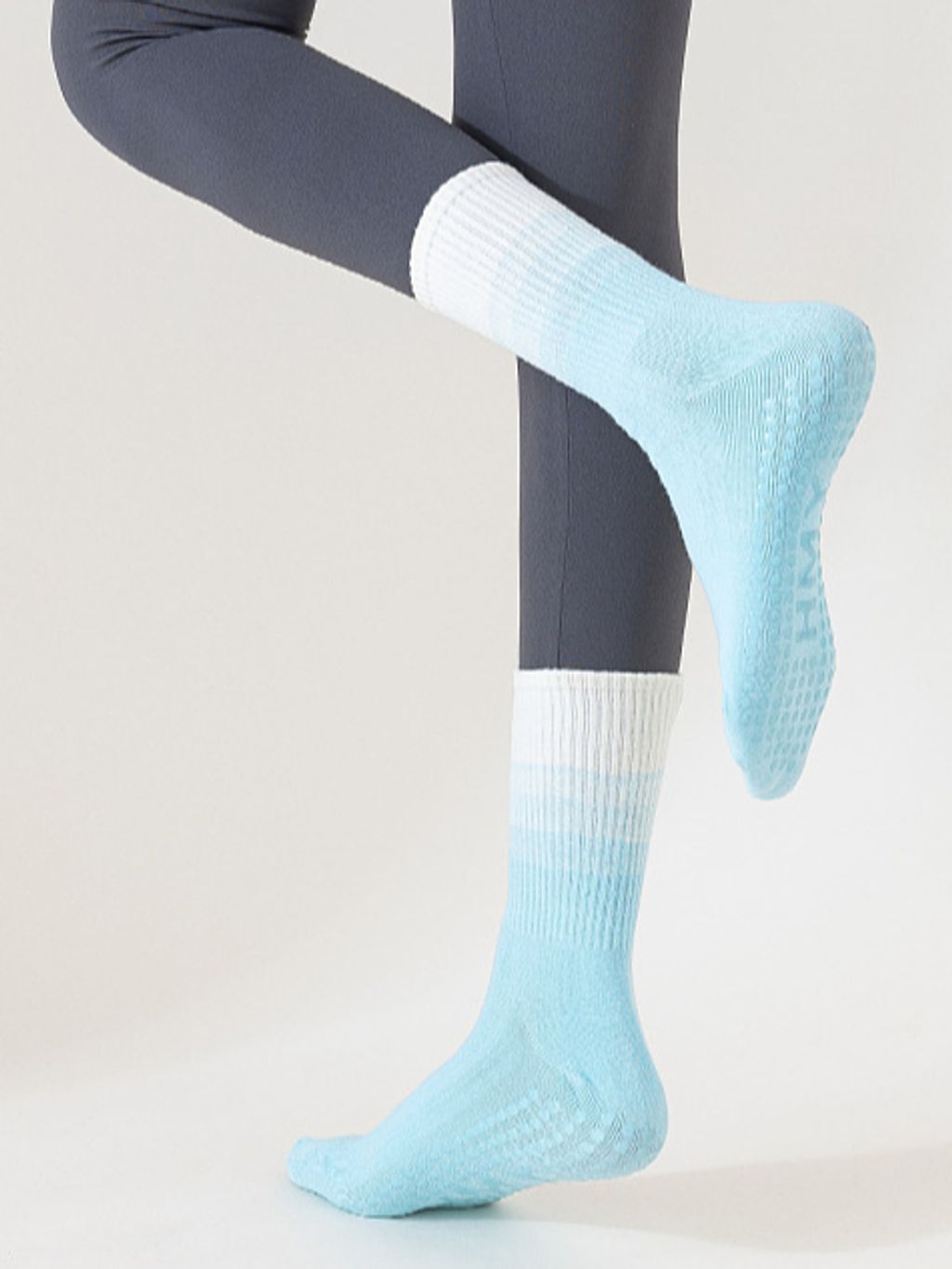 tw-11134207-7ra0s-mdofu1r40xr9e6