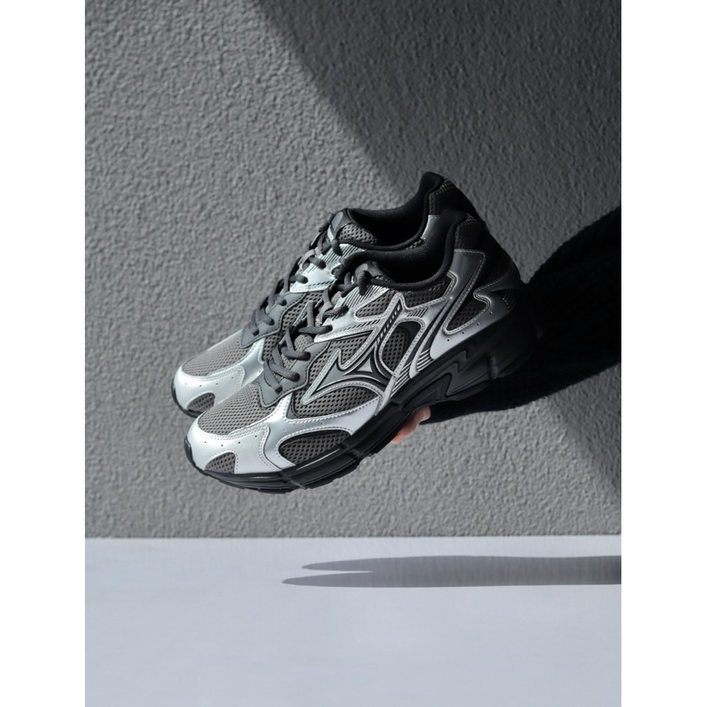 tw-11134207-81ztl-mejn3pmnjuh043