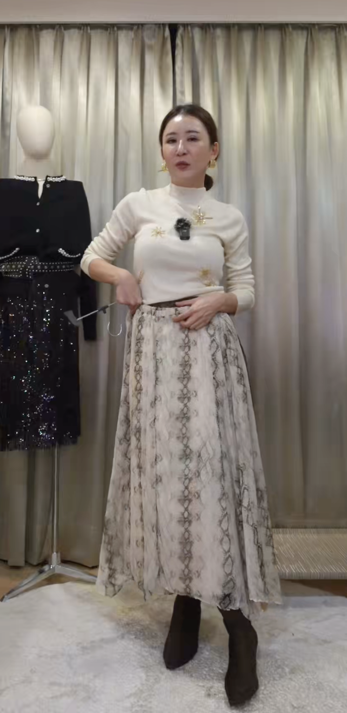 截圖 2025-10-21 晚上11.48.45