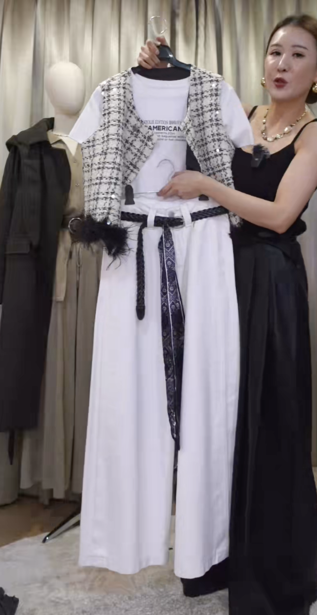 截圖 2025-10-28 晚上8.39.49