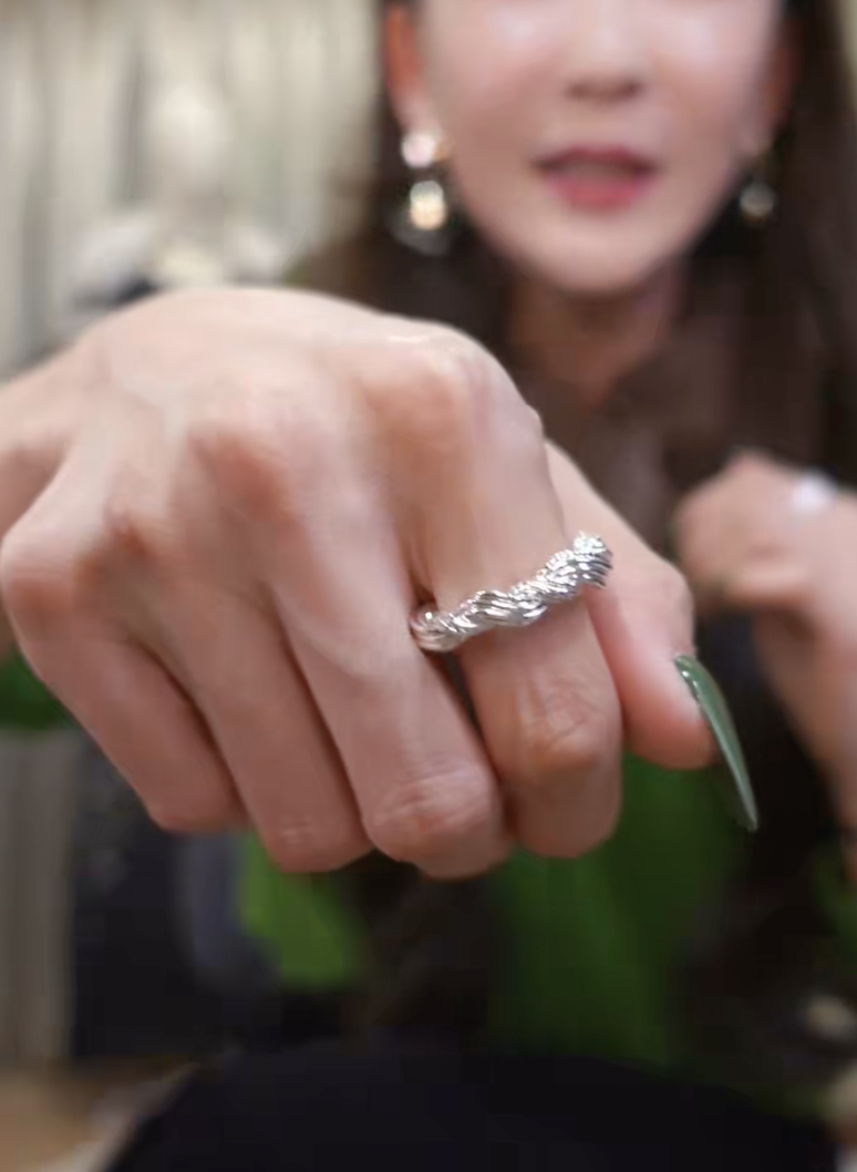 截圖 2025-11-11 晚上11.57.34