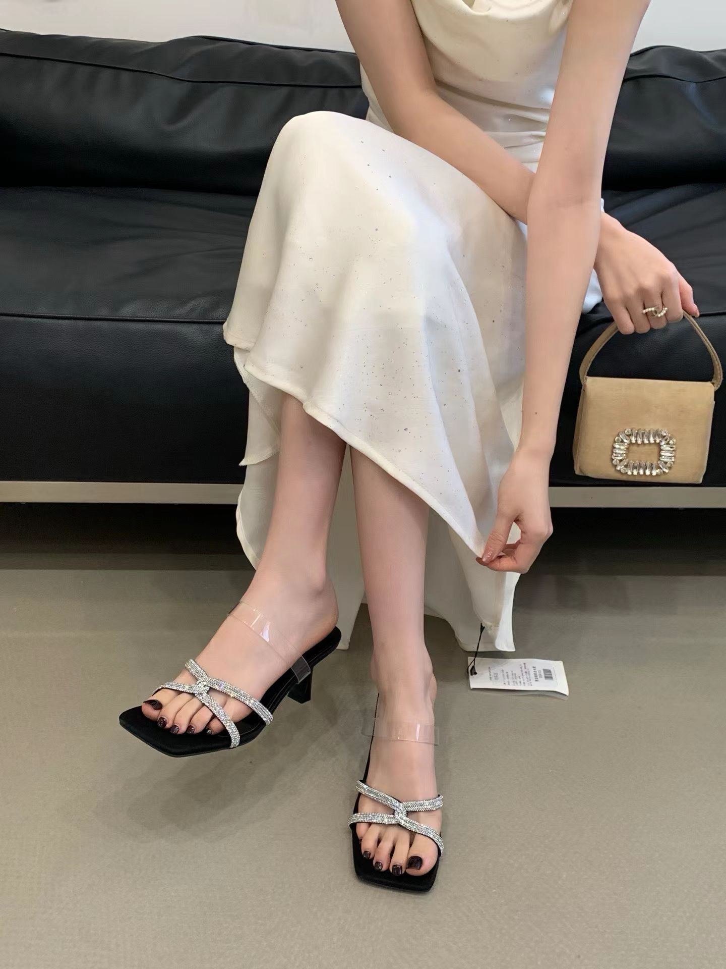 ef23e5ad1a40f2ce0ba6a00e3a99c7fd 2