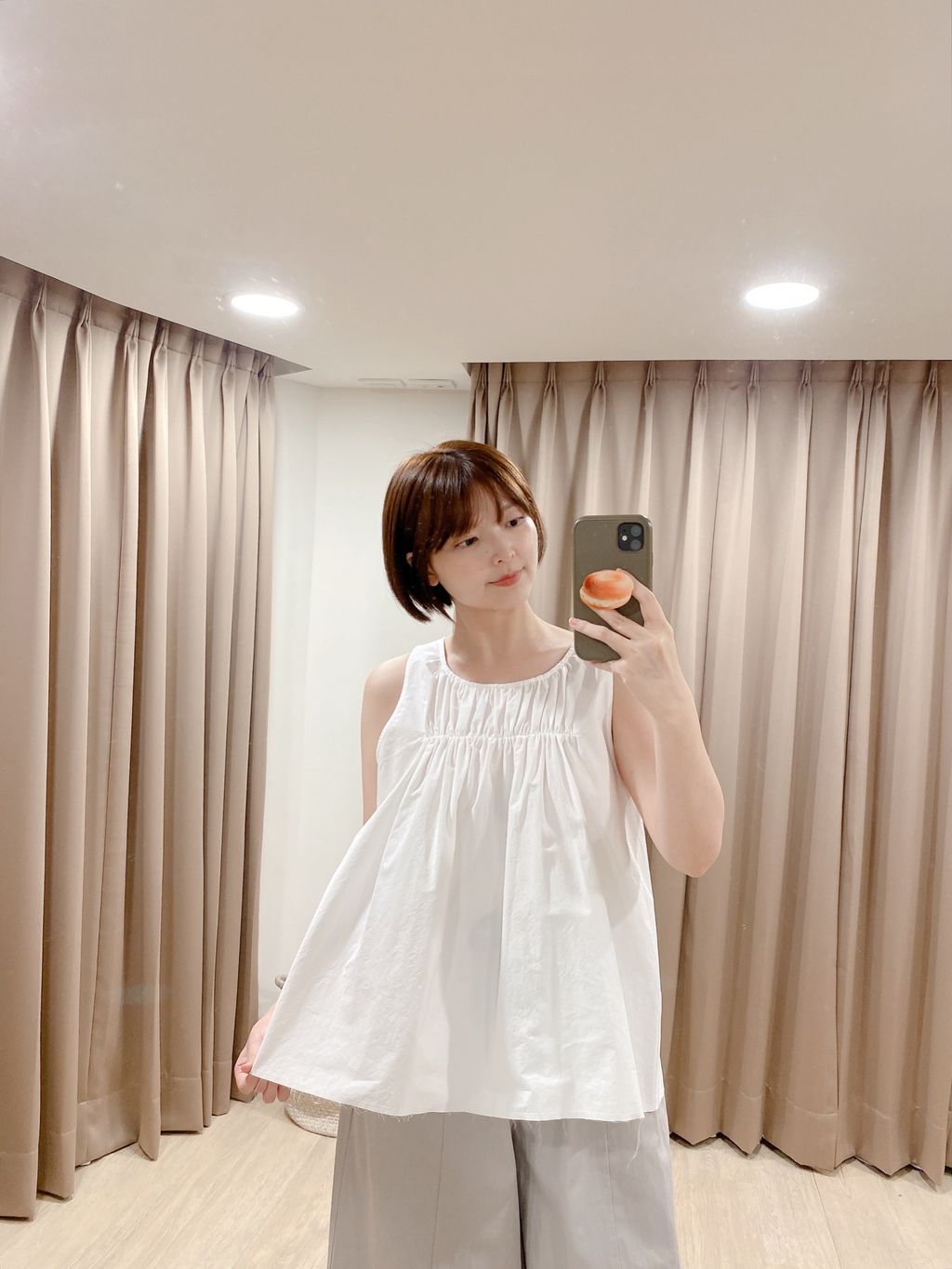 AE6D7693-063B-4F1A-A855-AEAEBD7DE8F3
