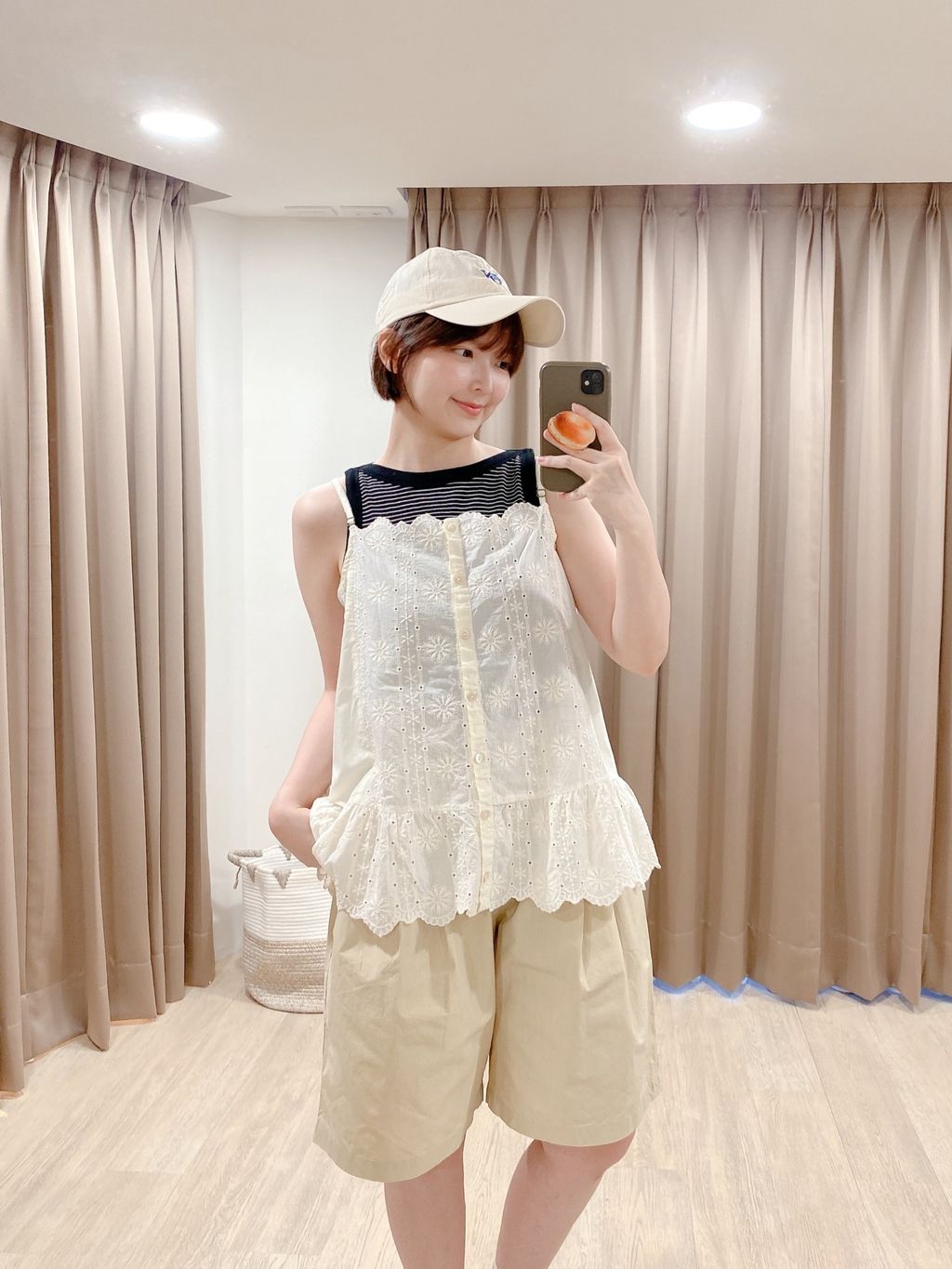 B4DAE3C0-0160-4B06-8024-CE211A7EE89A