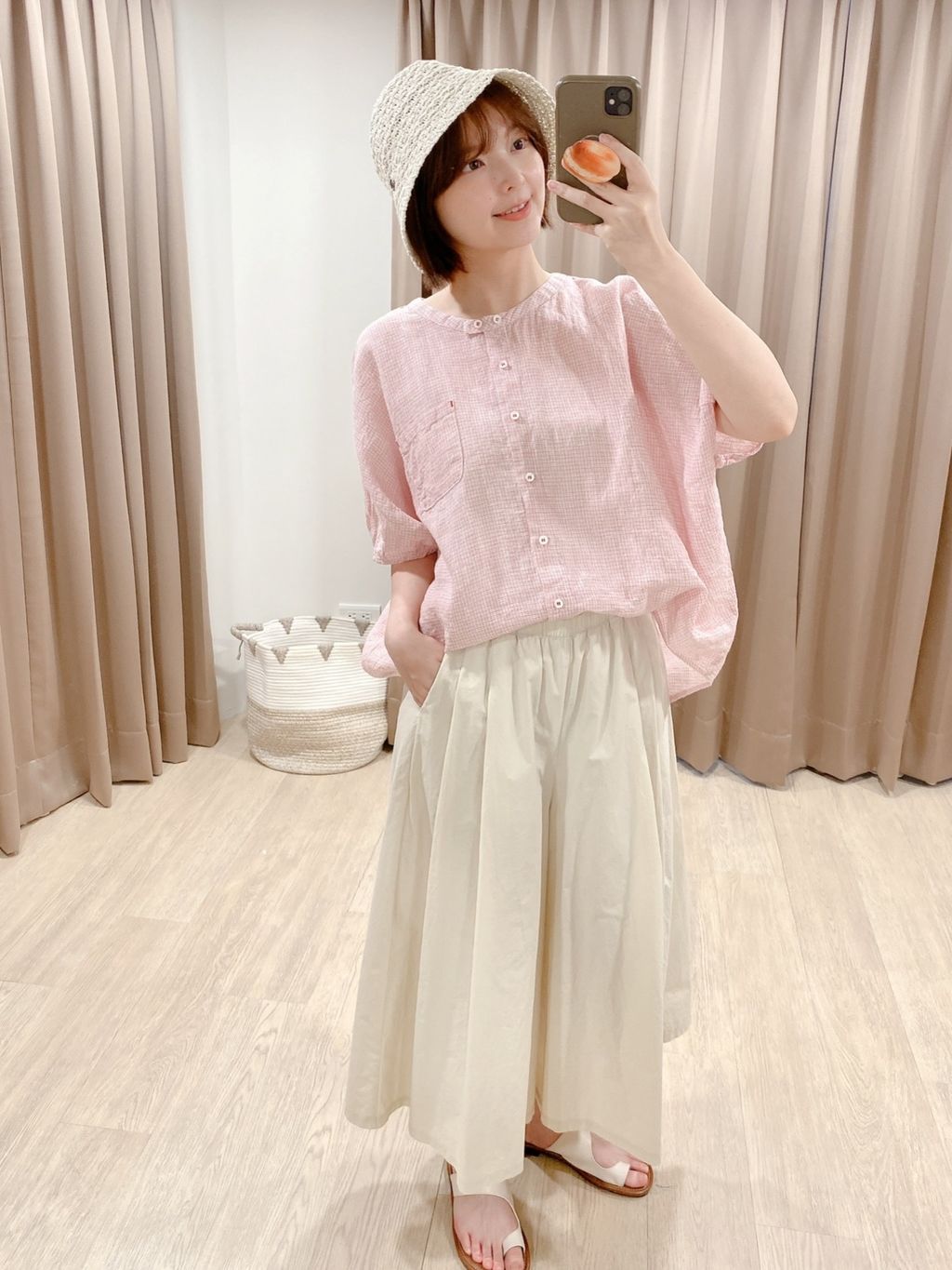77CD3965-A066-4E1B-BA10-CCFB947A84B6