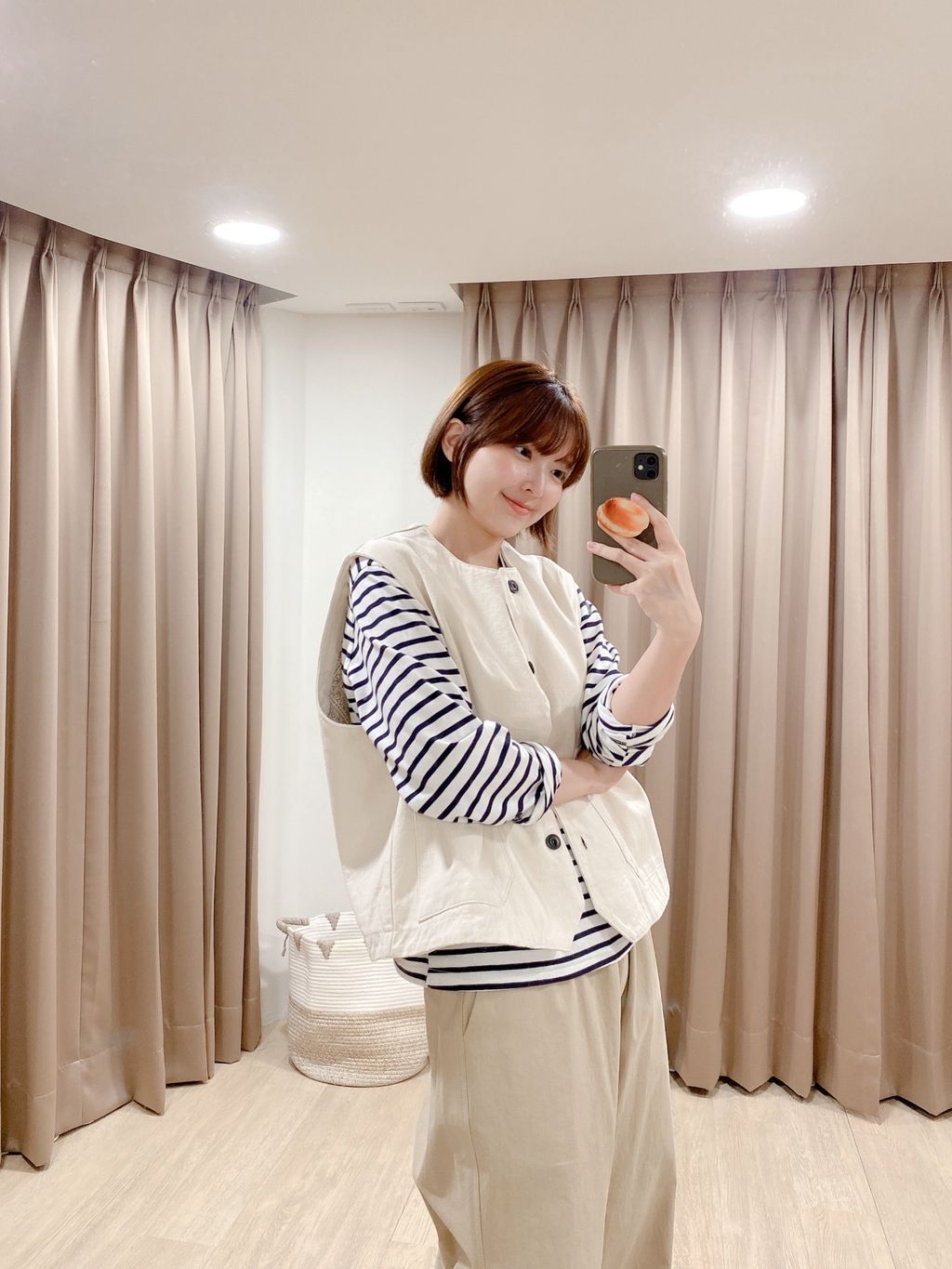 52AE3EE7-E963-4DD9-B2E9-B198D873E0F0