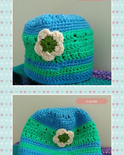 beanie blue green.jpg