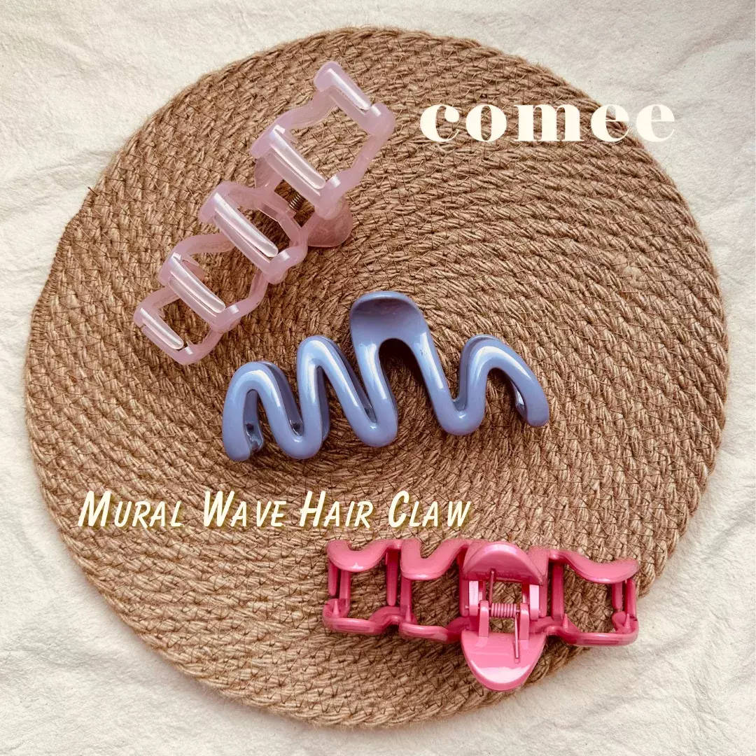 Mural Wavy Hair Claw 