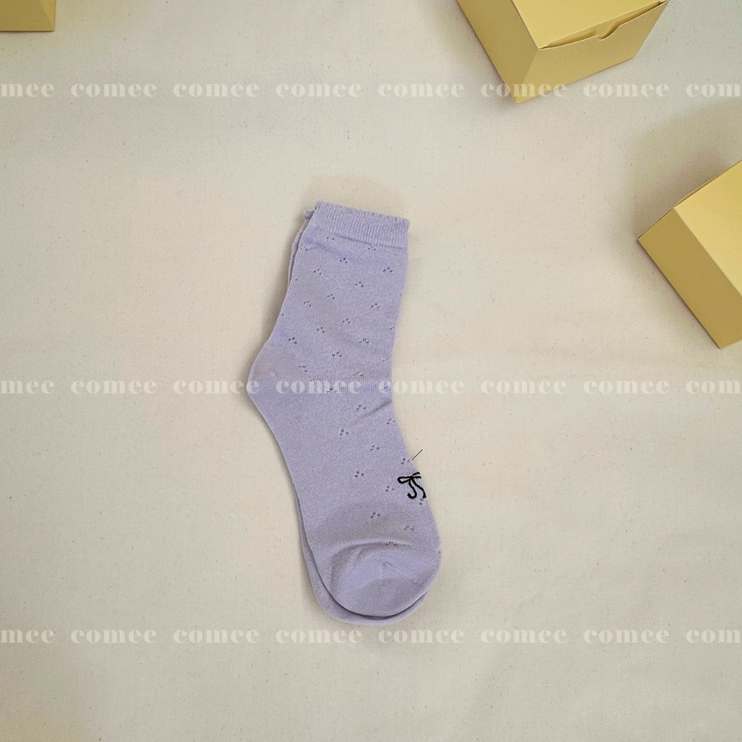 Cursive Ribbon Sewed Socks (Crew) (3)