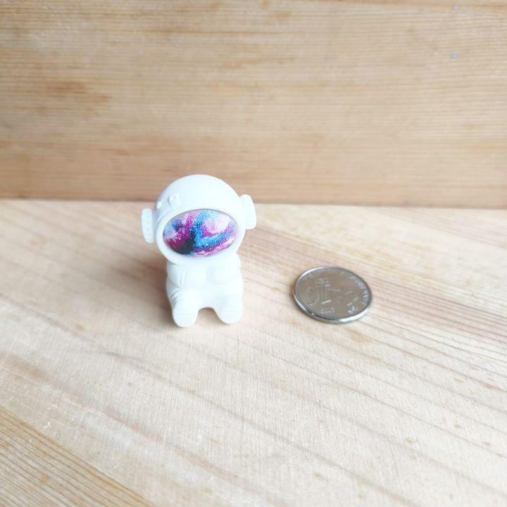 GCFig_Astronaut