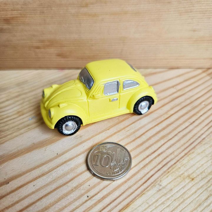 GC Yellow Car