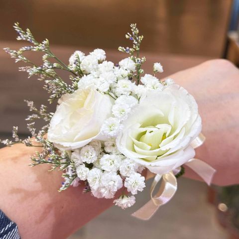 GC_Wrist Corsage
