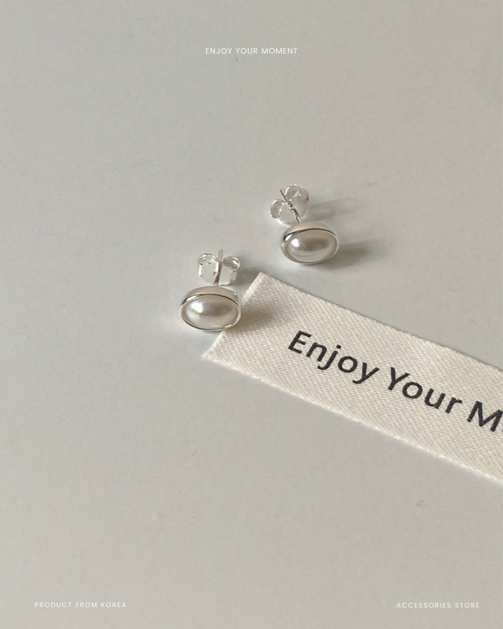 oval pearl studs (2)