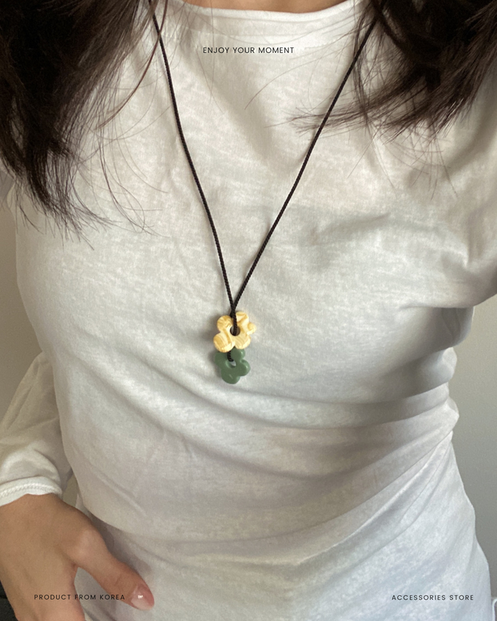 June necklace (4)