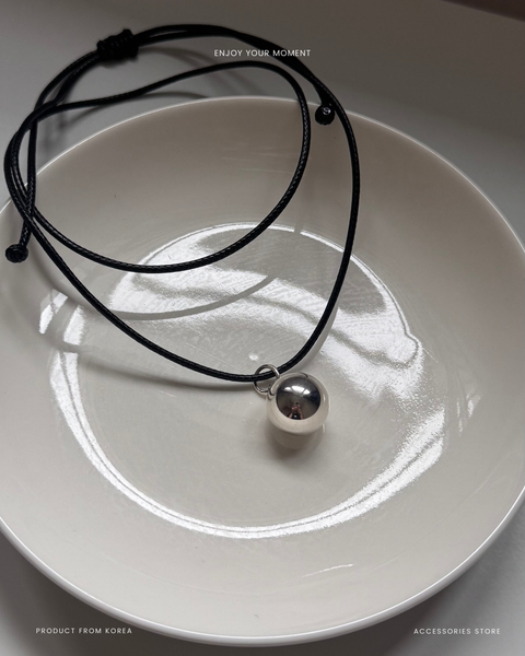 (Moment) Website Item Post 34