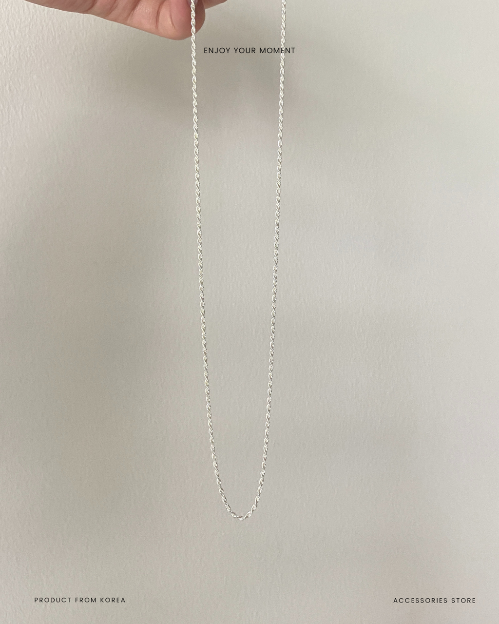 Serene Twist Necklace