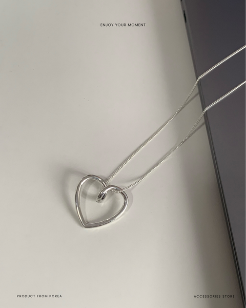 twist heart necklace