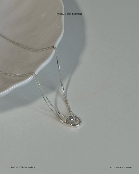 The Dopple Sling Necklace (2)