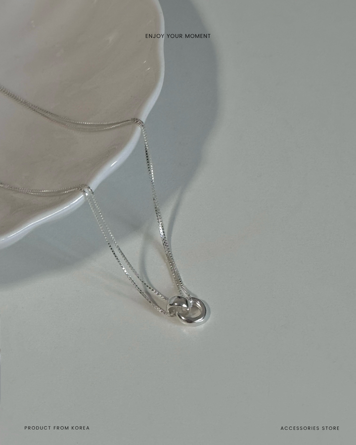 The Dopple Sling Necklace (2)