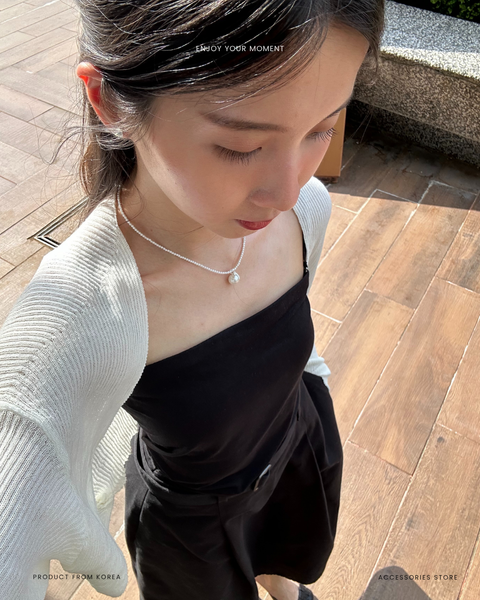 The Allure of Pearl Necklace (3)