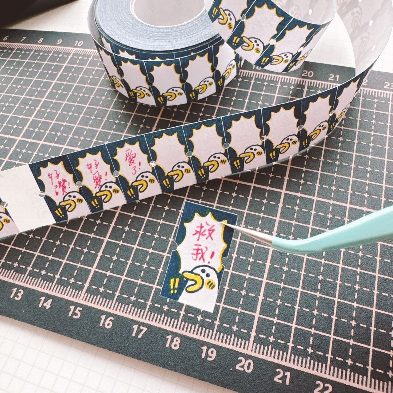 驚訝藍底