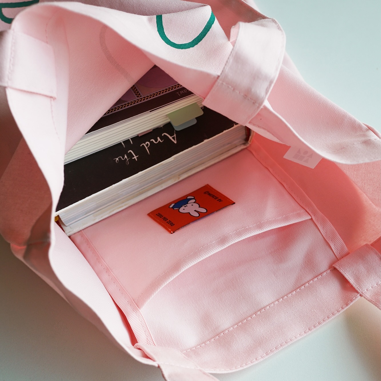 miffy-ecobag-pink-snap3