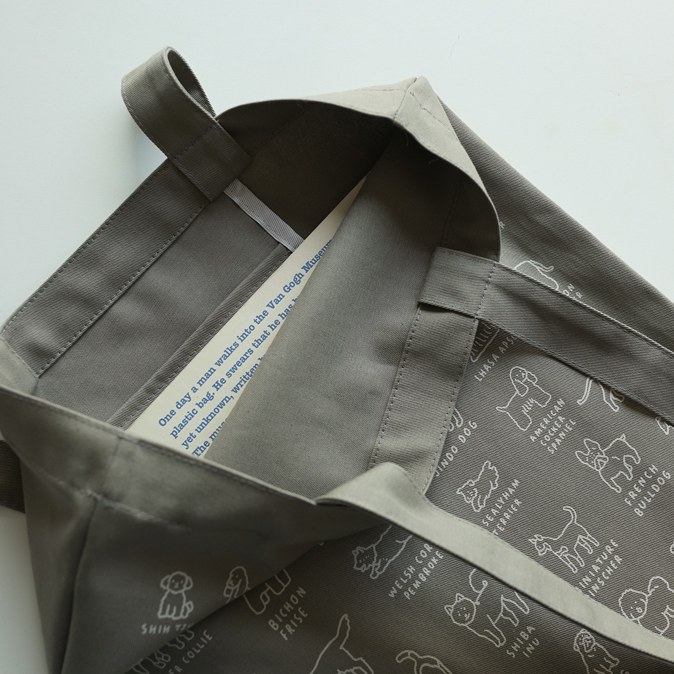 ecobag-DOG-Dictionary-GRAY-snap3