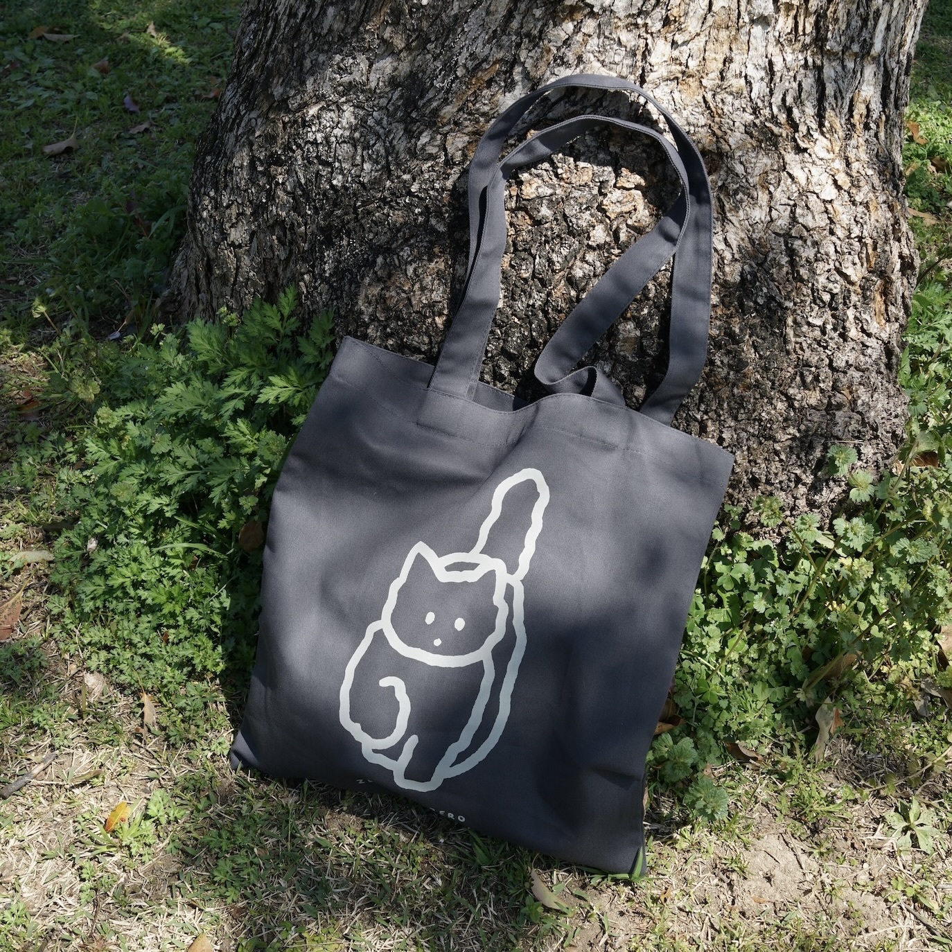 ecobag-cat-Charcoal-snap3