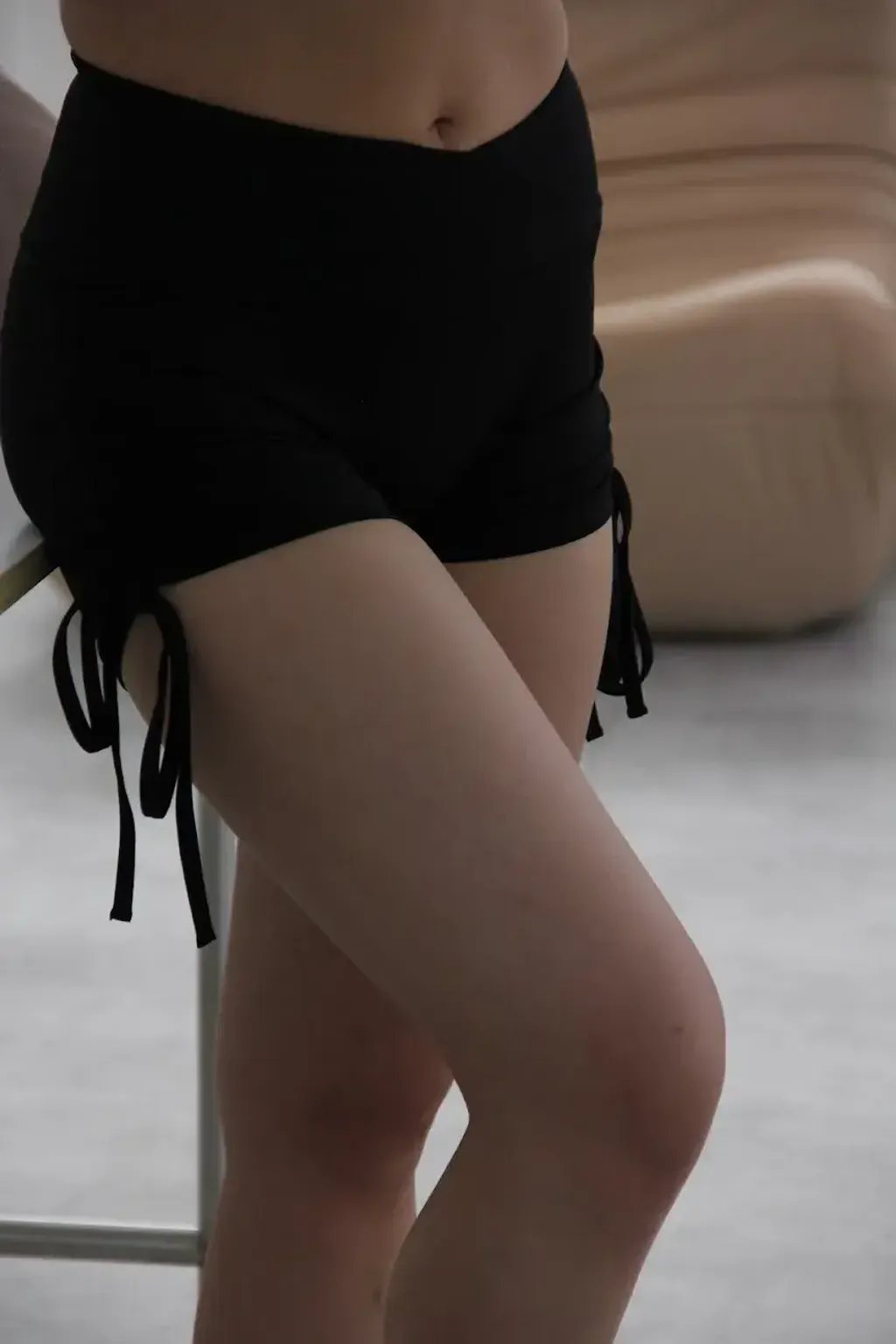 104051562
