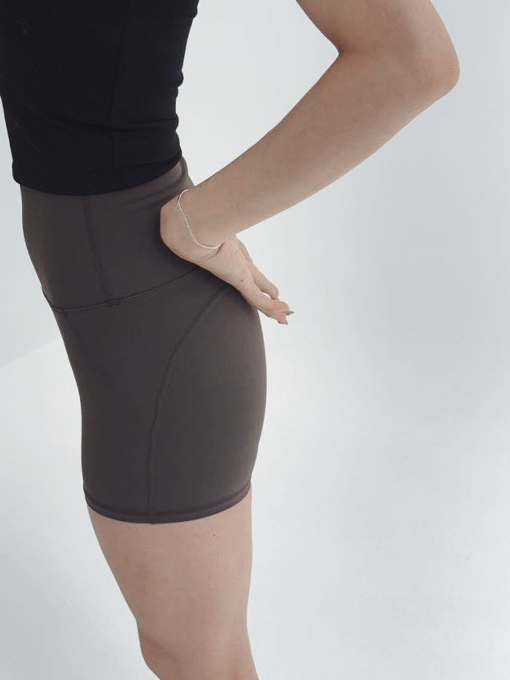 8F0373A7-E816-4428-B6F0-07613FF0033C