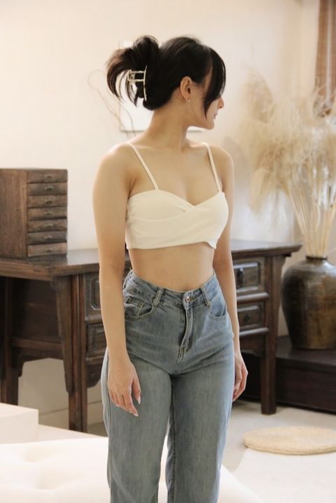 BB7624BA-7BB9-473D-A811-FB2EFEB632B7