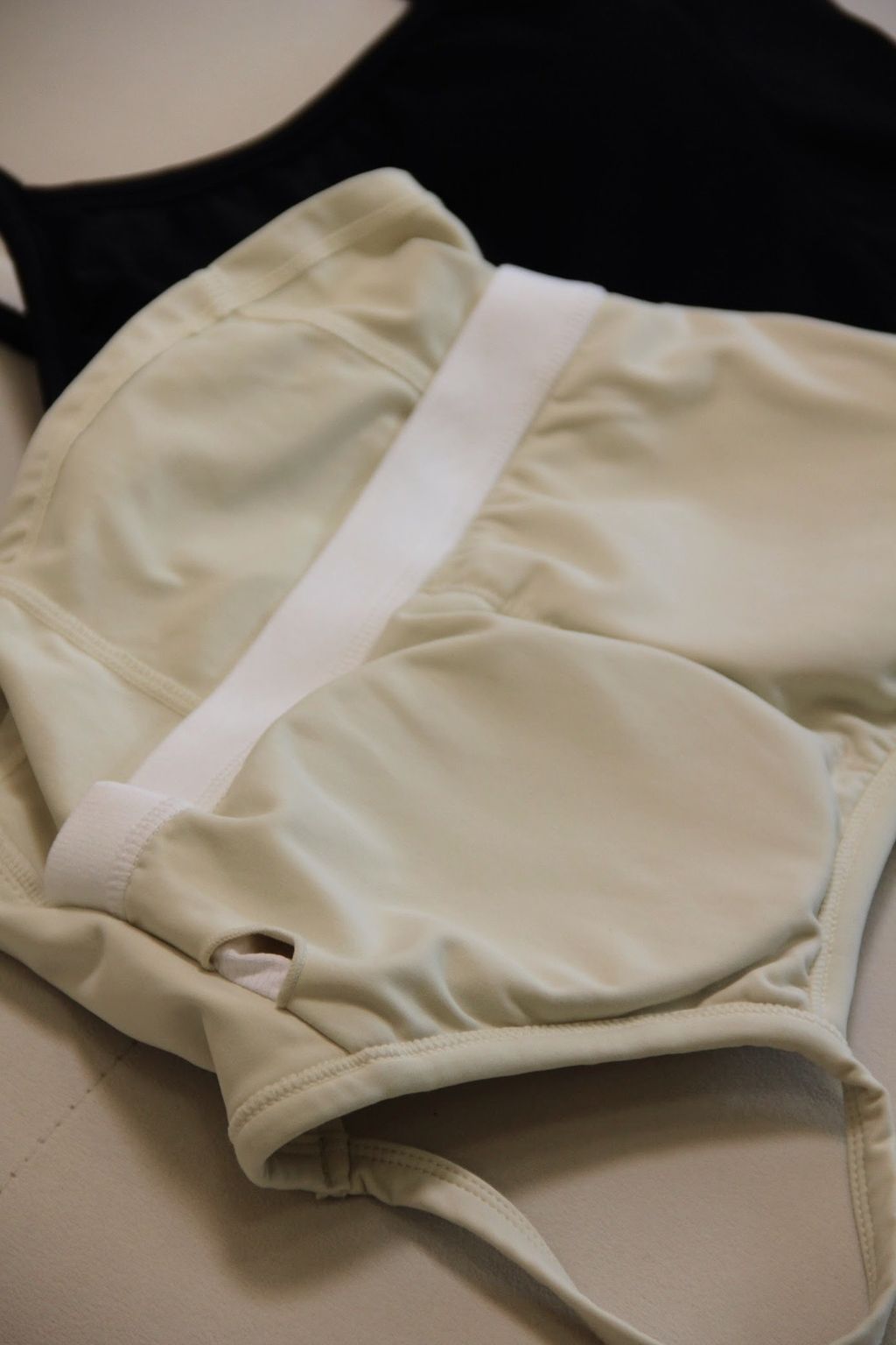 2AE50607-4285-445B-98B1-C702F18B90FC