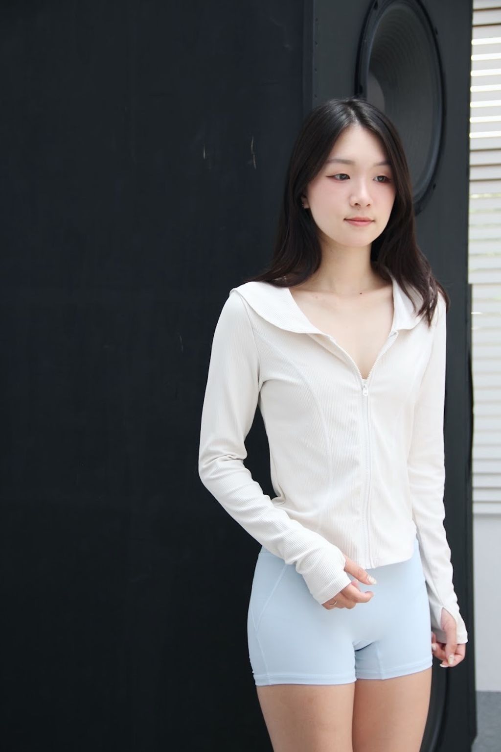 C53C035B-DFE1-4C82-9505-611846E6FAE0 2