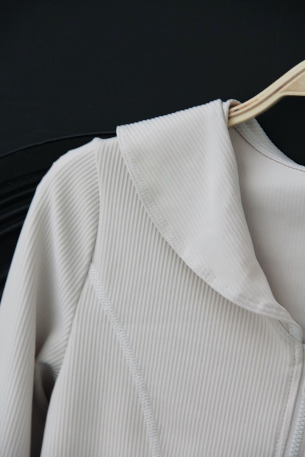 138551E4-AB88-4F16-8710-AF1C9CCC7F01 2