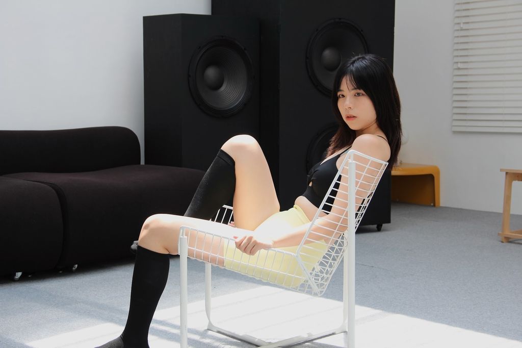 A13748A7-FF41-4826-B885-0611180661A3