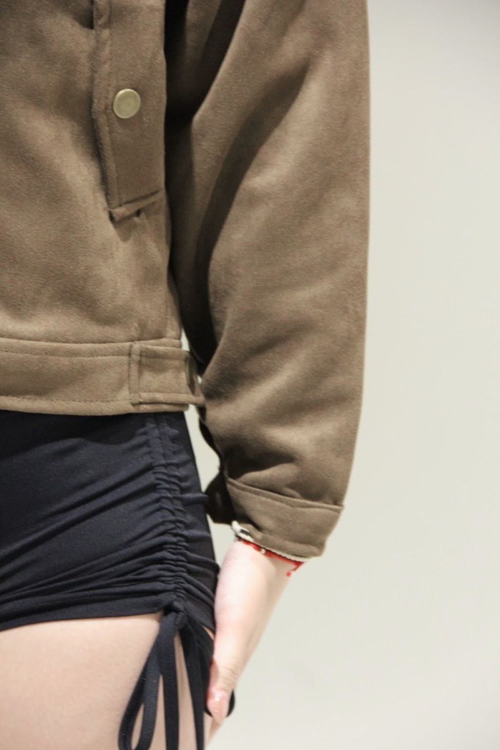 7B985527-D863-4B3C-95A4-FA8E5ED7F8CD