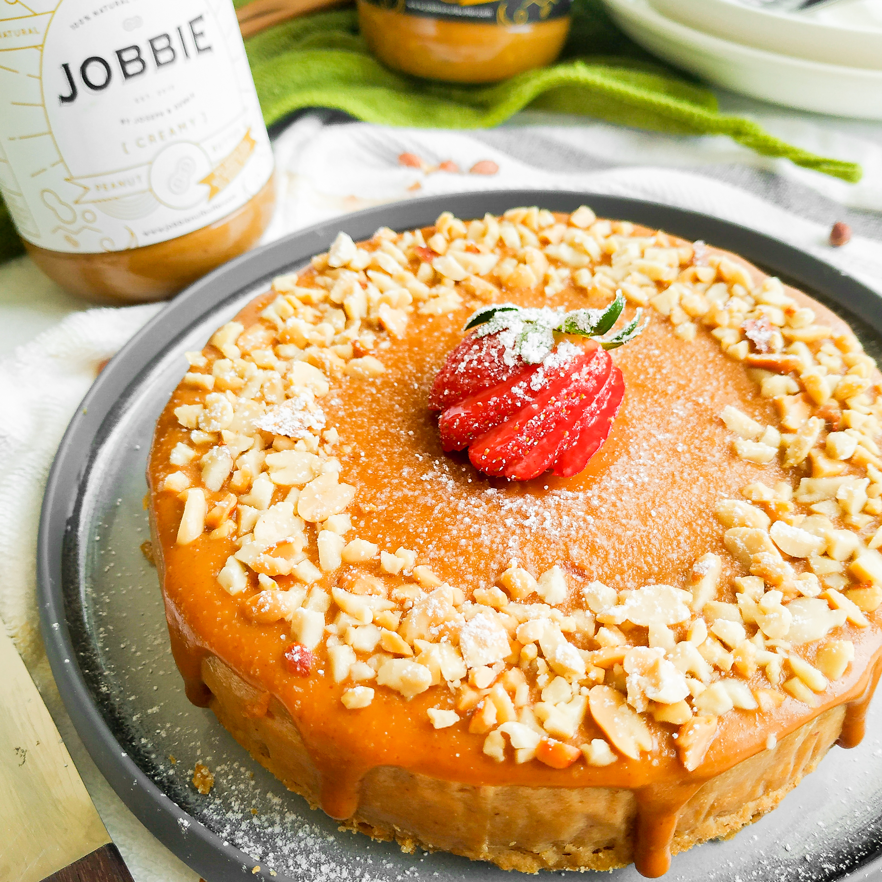 JOBBIE Peanut Butter Cheesecake by @dough_and_stove