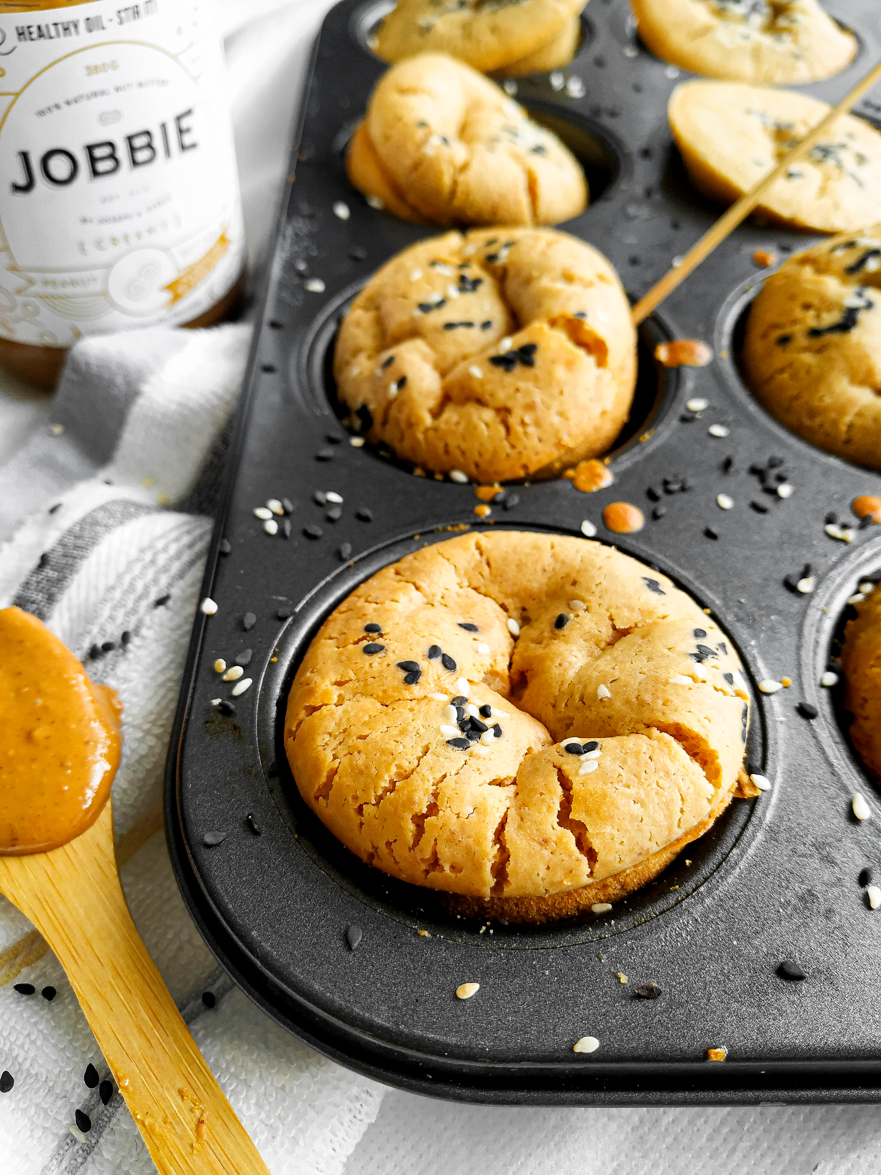 JOBBIE Peanut Butter Mochi Muffin