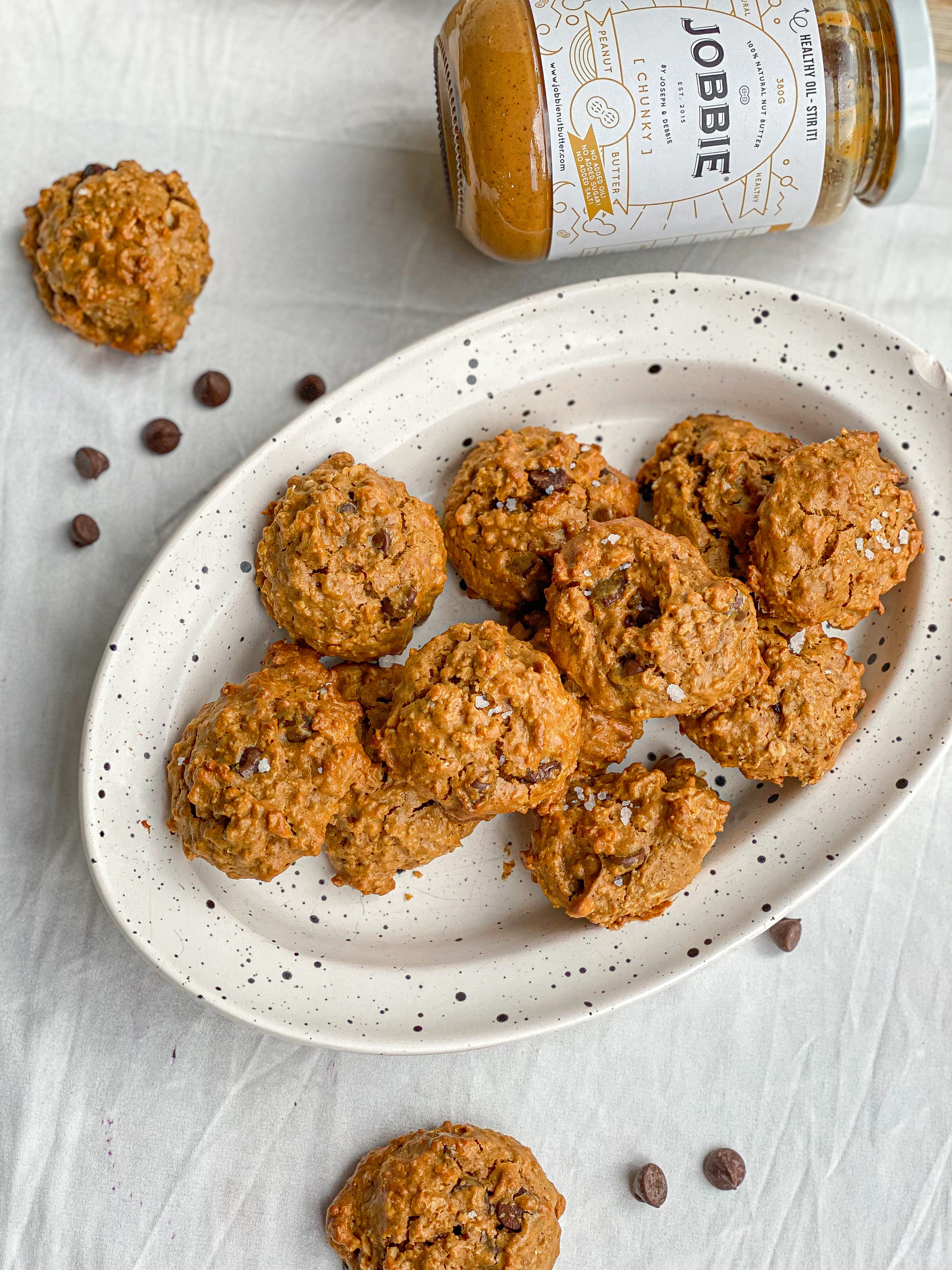 JOBBIE Peanut Butter Chocolate Chips Oat Cookies