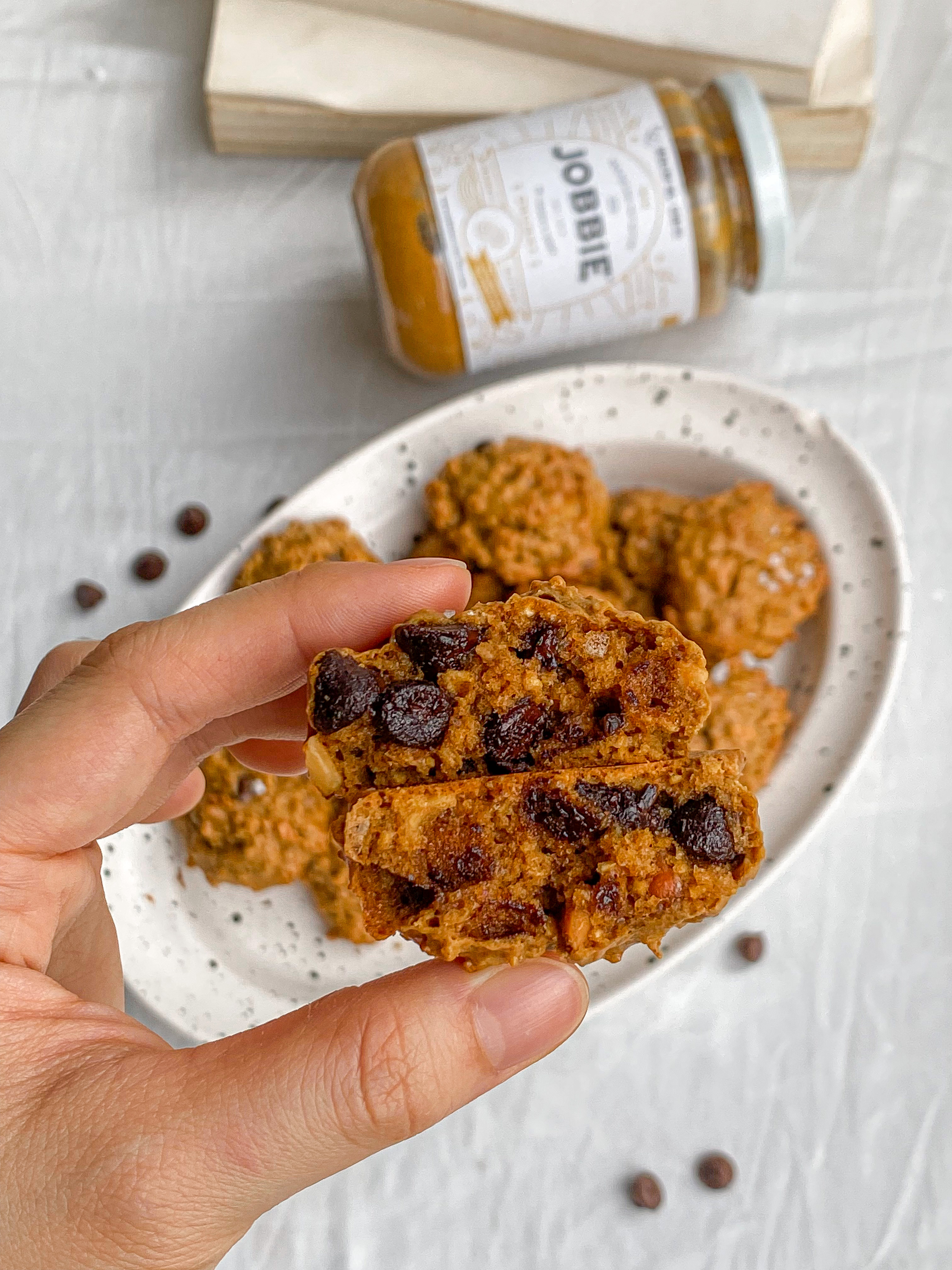 JOBBIE Peanut Butter Chocolate Chips Oat Cookies