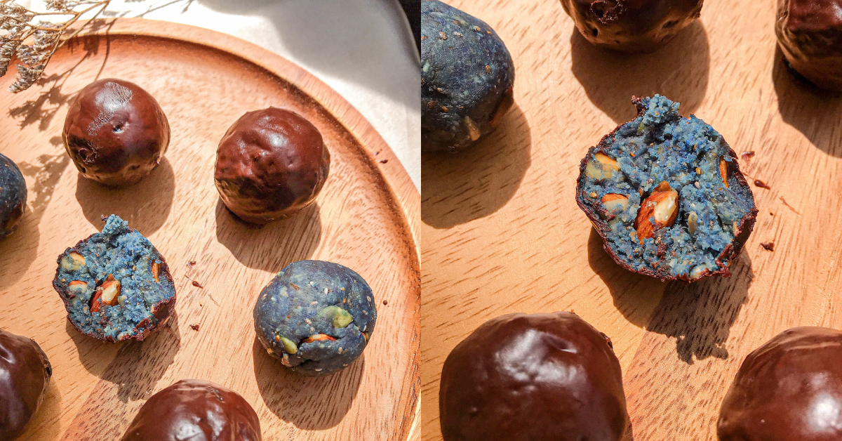 Chocolate Shell Spirulina JOBBIE Peanut Butter Oat Bites