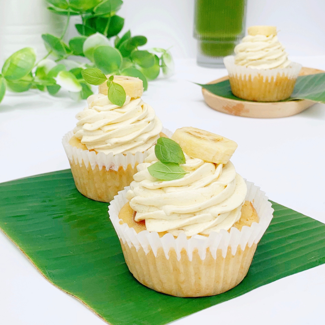 JOBBIE Peanut Butter Banana Salted Caramel Vegan Cupcakes