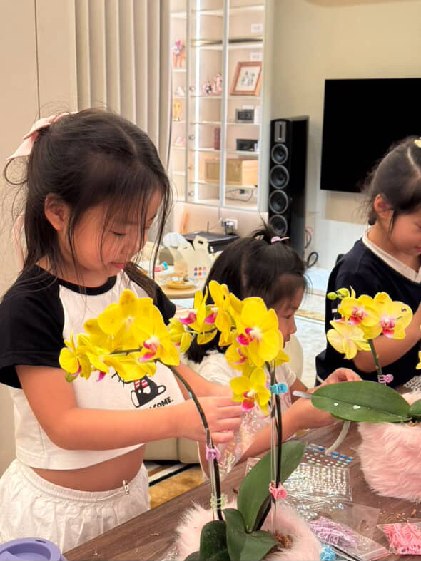 2155B7FF-36CD-4B8F-A87D-5EE067775555