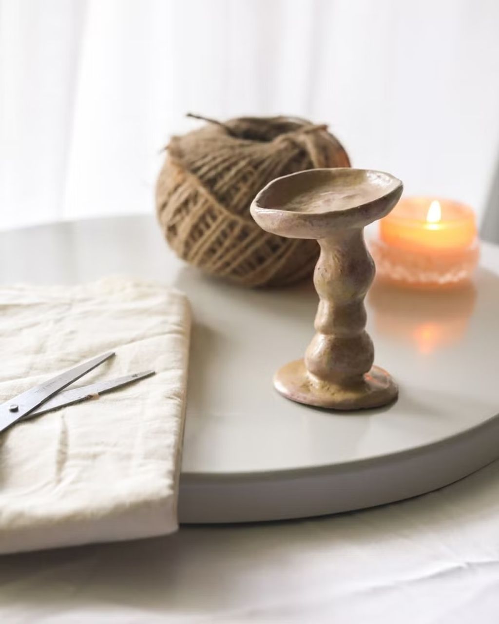歪頭陶器小燭台