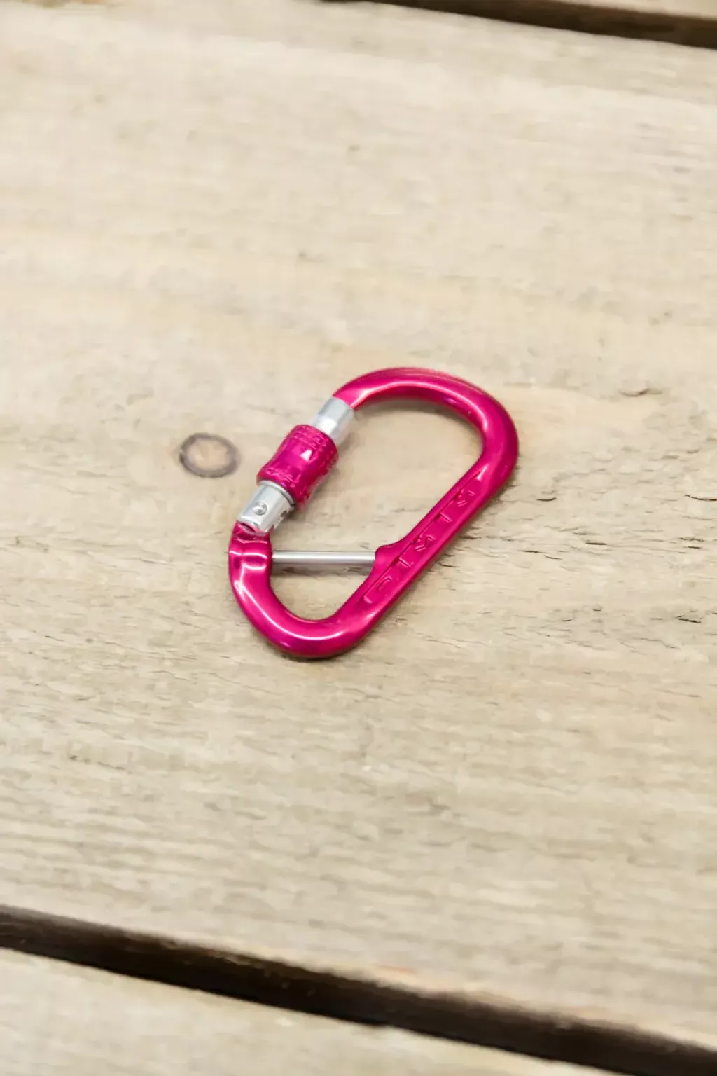 DMM-XSRE-Captive-Pink