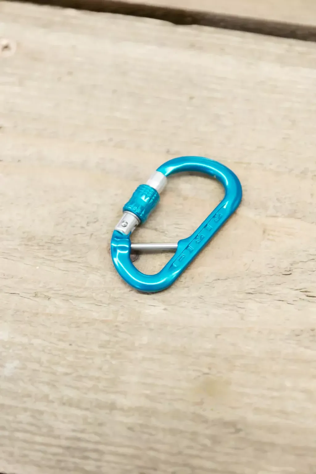 DMM-XSRE-Captive-Turquoise
